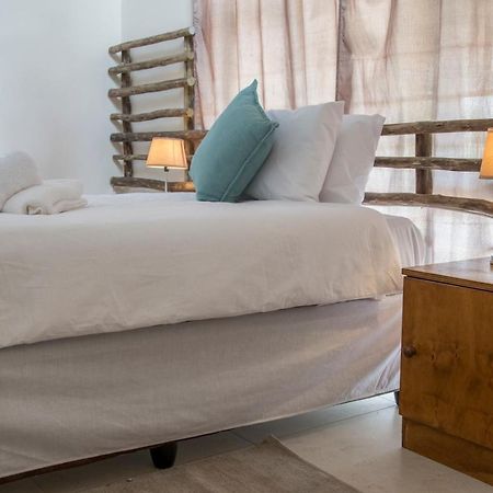 Leeville Guesthouse 卡萨内 外观 照片