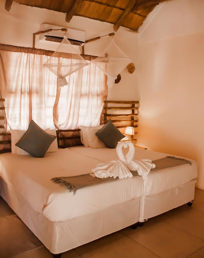 Leeville Guesthouse 卡萨内 外观 照片