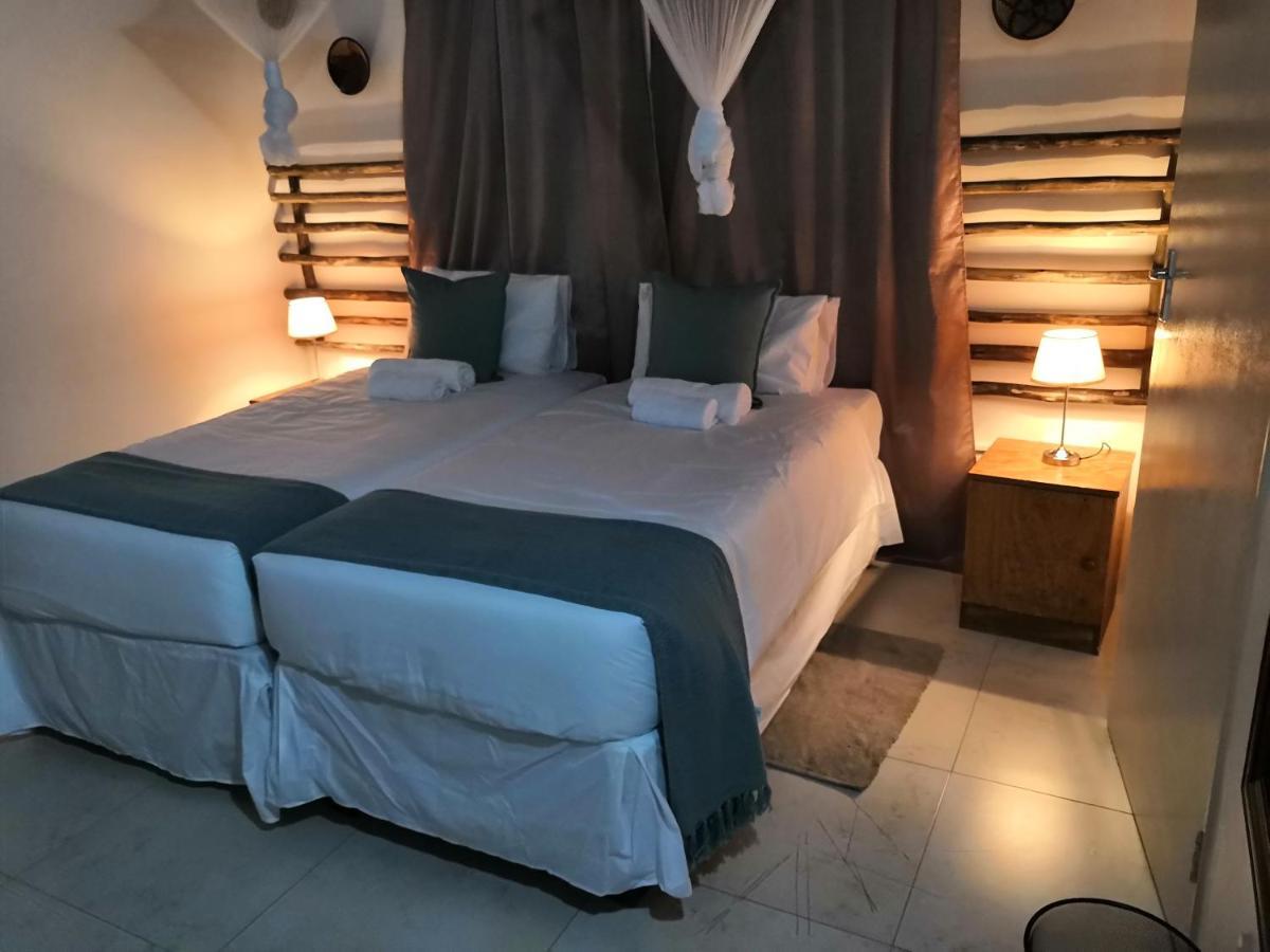 Leeville Guesthouse 卡萨内 外观 照片